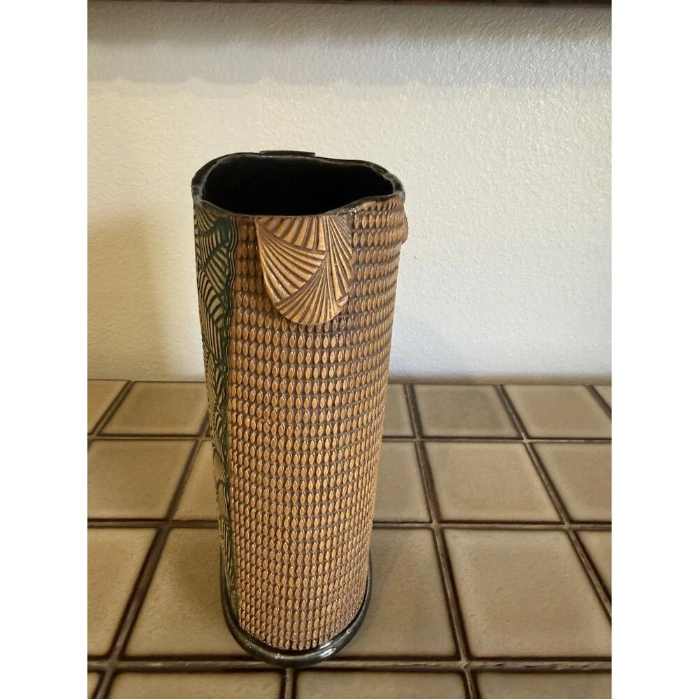 ICY ROAD Studio Pottery Vase Hand Carved Leaf Design Textured Ceramic 9.5